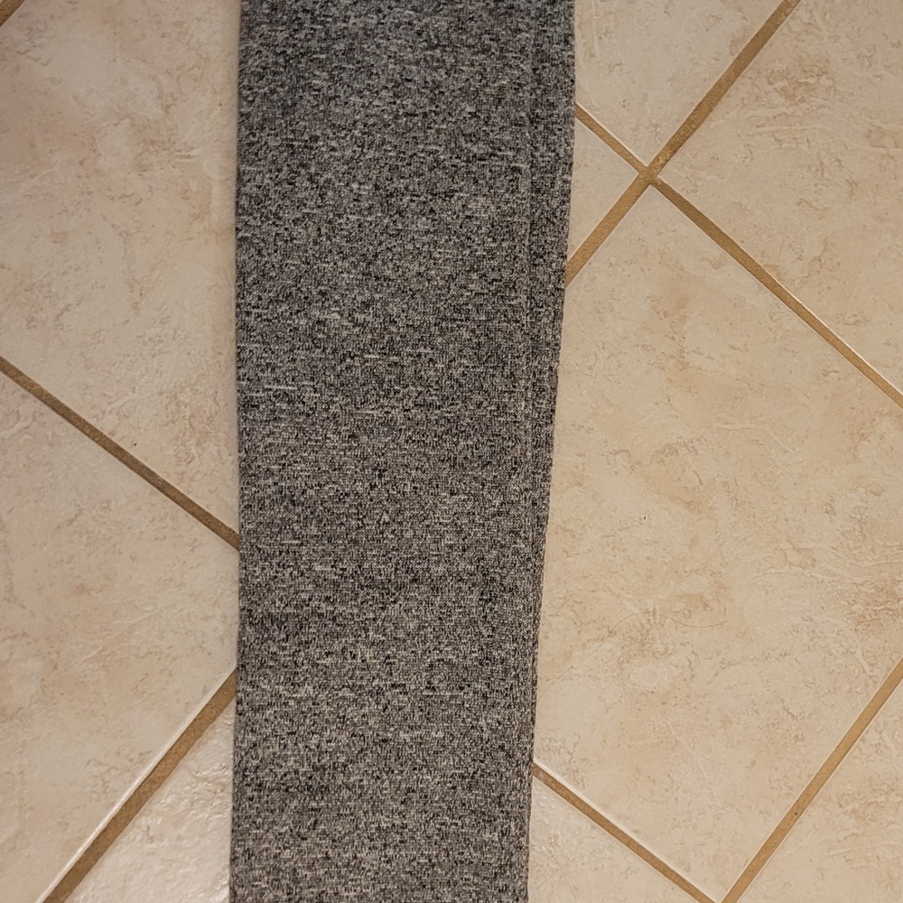 Scarf - Picture 8 of 10